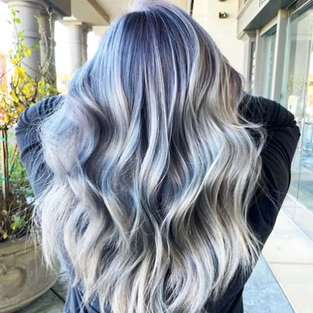 Grey ombre wig with cap, grey wavy hair, reliable cap, women wig, fashion accessory, hair care