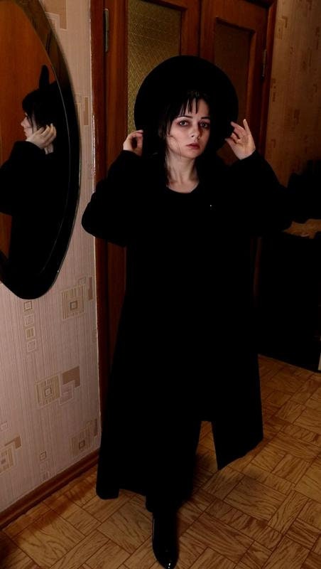 Beetlejuice Lydia Deetz cosplay, cashmere coat & hat, women gothic cosplay, movie character cosplay, gothic fashion
