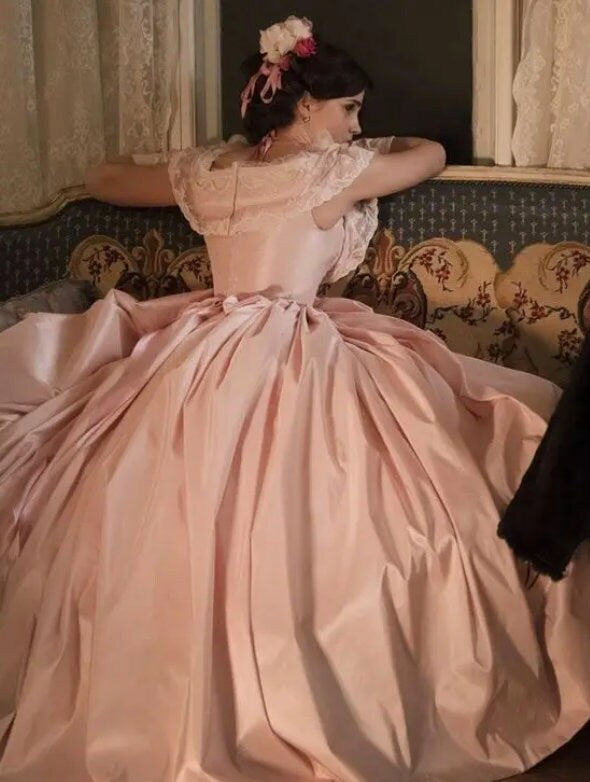 Custom made Cosplaydiy Little Women Victorian Bown Gown Medieval Queen Dress Emma Watson Meg March Civil War Southern Belle Loose Ball Gown